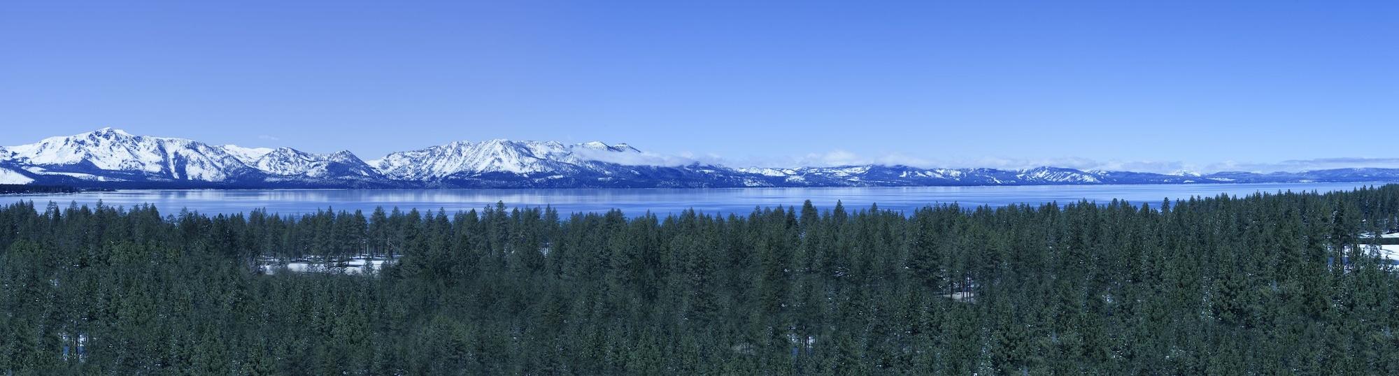 Golden Nugget Lake Tahoe Стейтлайн Екстериор снимка